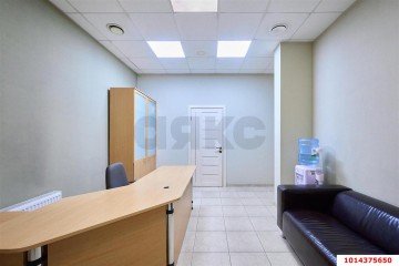 Фото №3: Офисное помещение 30 м² - Краснодар, мкр. Фестивальный, ул. Яна Полуяна, 47
