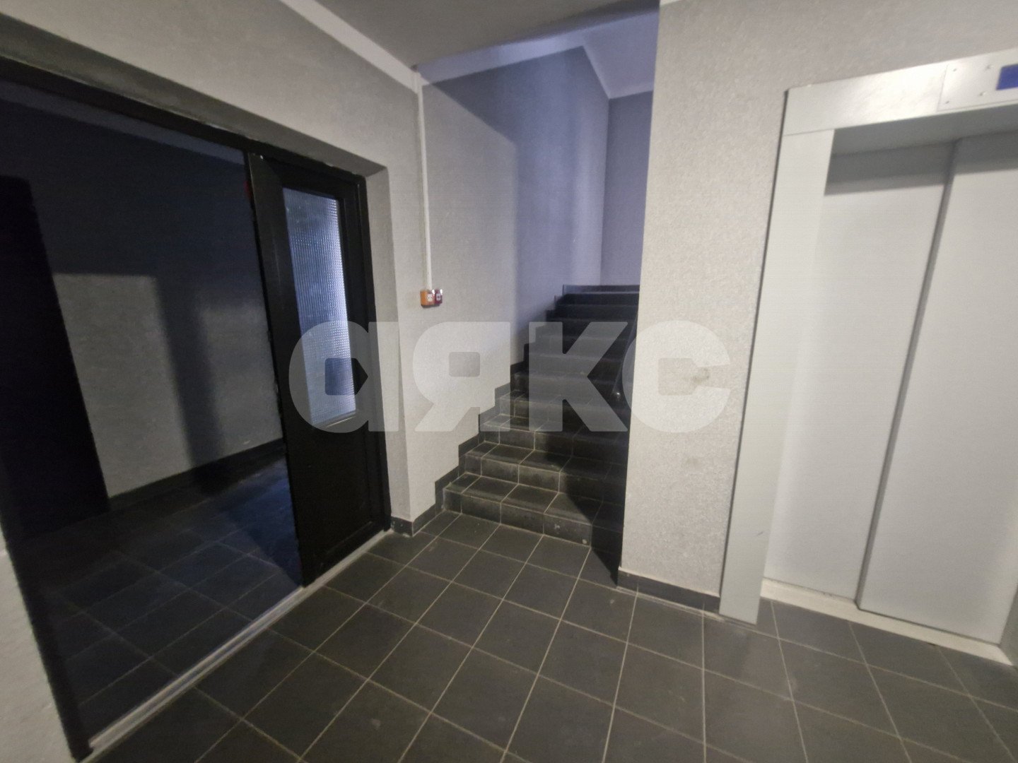 Фото №2: 2-комнатная квартира 54 м² - Горячий Ключ, ЖК Горячий, ул. Ярославского, 111