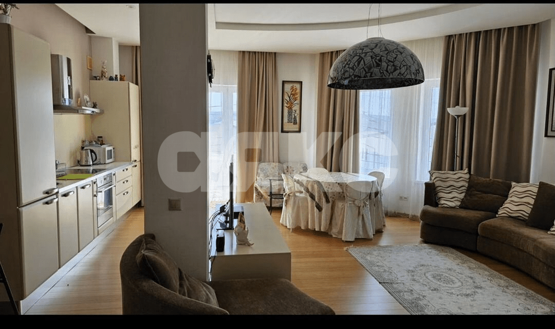 Фото №2: 2-комнатная квартира 74 м² - Геленджик, ул. Садовая, 51