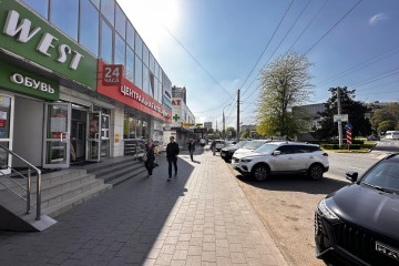 Фото №1: Торговое помещение 167 м² - Краснодар, мкр. 40 лет Победы, ул. имени 40-летия Победы, 144Б