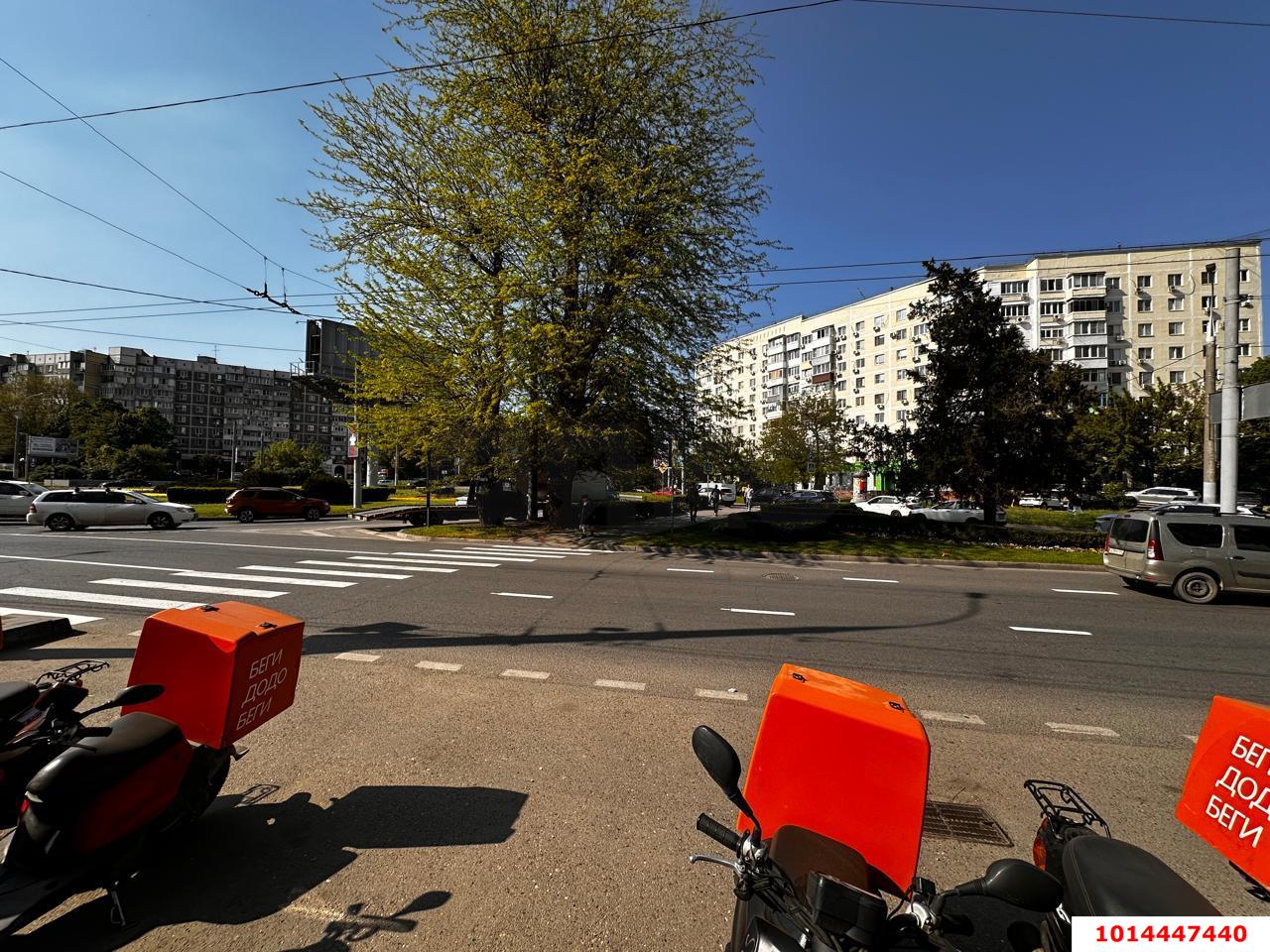 Фото №6: Торговое помещение 167 м² - Краснодар, 40 лет Победы, ул. имени 40-летия Победы, 144Б