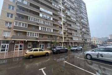 Фото №1: Торговое помещение 50 м² - Краснодар, мкр. жилой комплекс Дыхание, ул. Лётчика Позднякова, 2к13