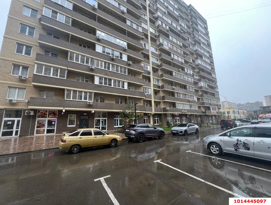 Фото №1: Торговое помещение 50 м² - Краснодар, жилой комплекс Дыхание, ул. Лётчика Позднякова, 2к13