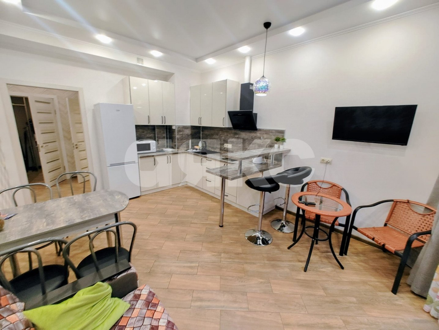 Фото №4: 1-комнатная квартира 70 м² - Геленджик, ул. Мира, 44лит4