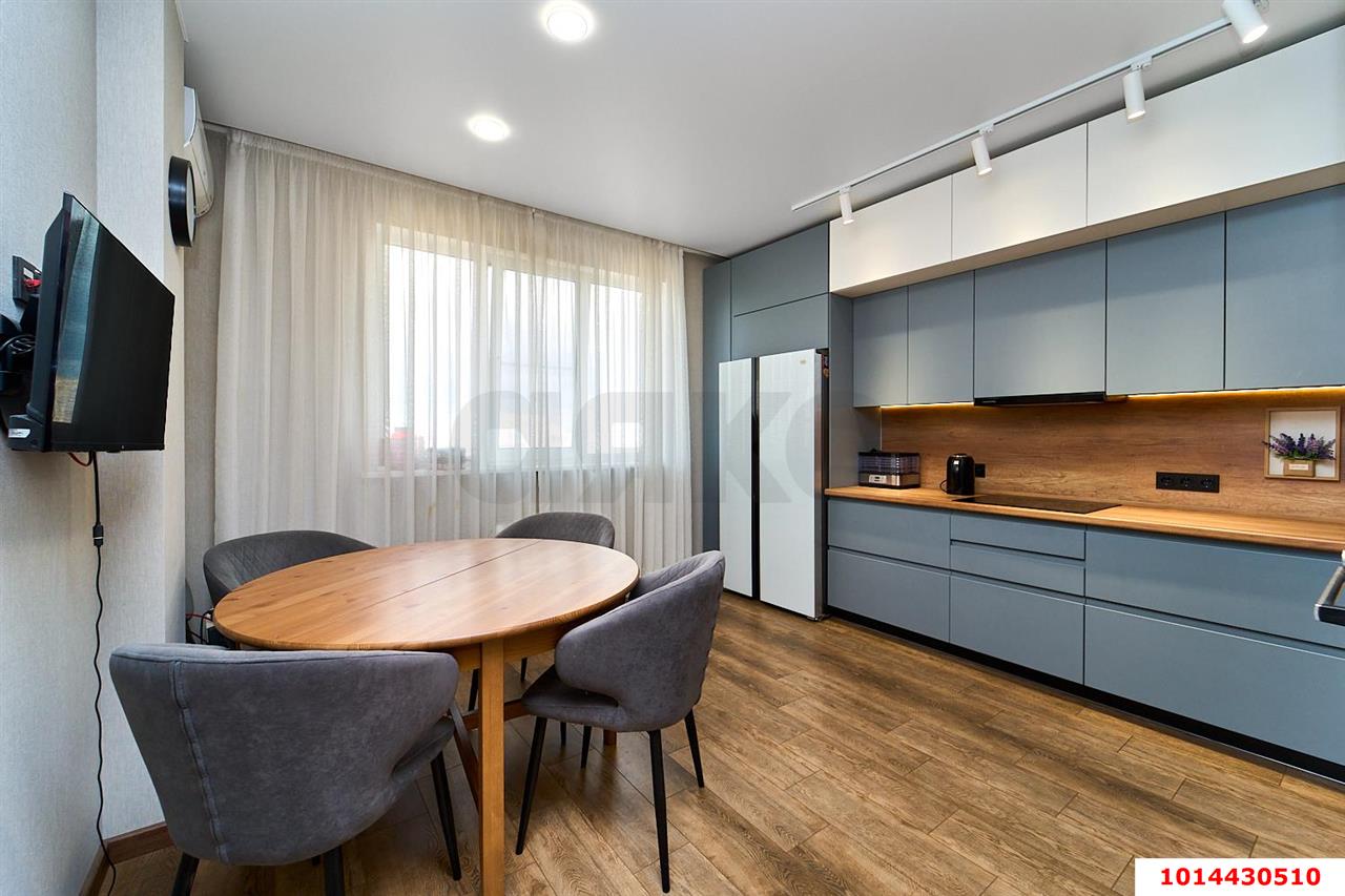 Фото №1: 2-комнатная квартира 90 м² - Краснодар, Западный внутригородской округ, ул. Кожевенная, 26