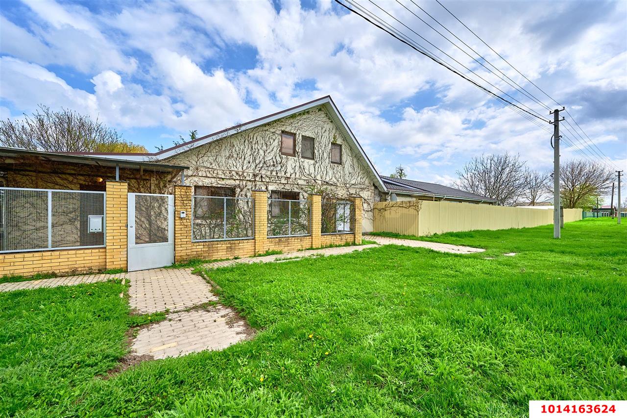 Фото №2: Дом 181 м² + 69 сот. - Березанская, ул. Кирпичная, 32А