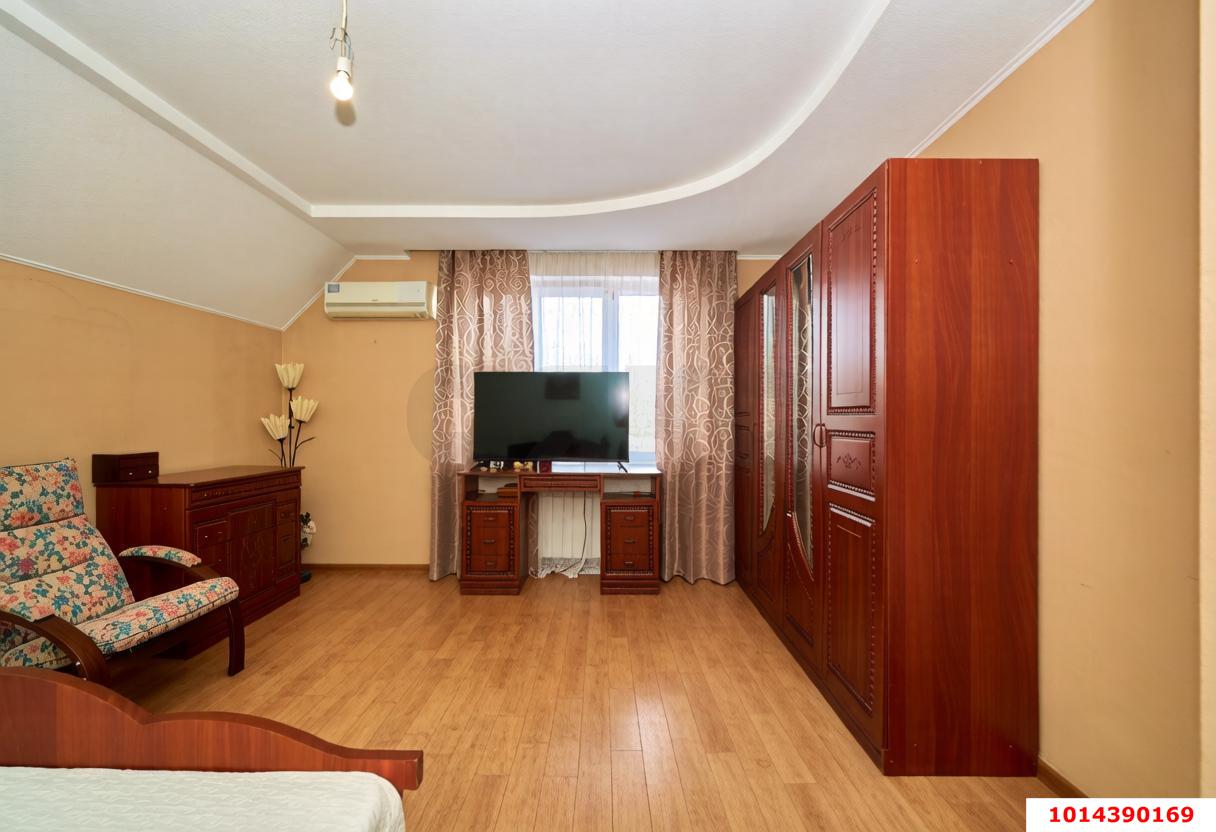 Фото №4: Дом <span class="whitespace-nowrap">150 м²</span> <span class="whitespace-nowrap">+ 5.09 сот.</span>, <span class="whitespace-nowrap">2 эт.</span> - Краснодар, Карасунский внутригородской округ, ж/р Новознаменский, ул. Соборная, 102