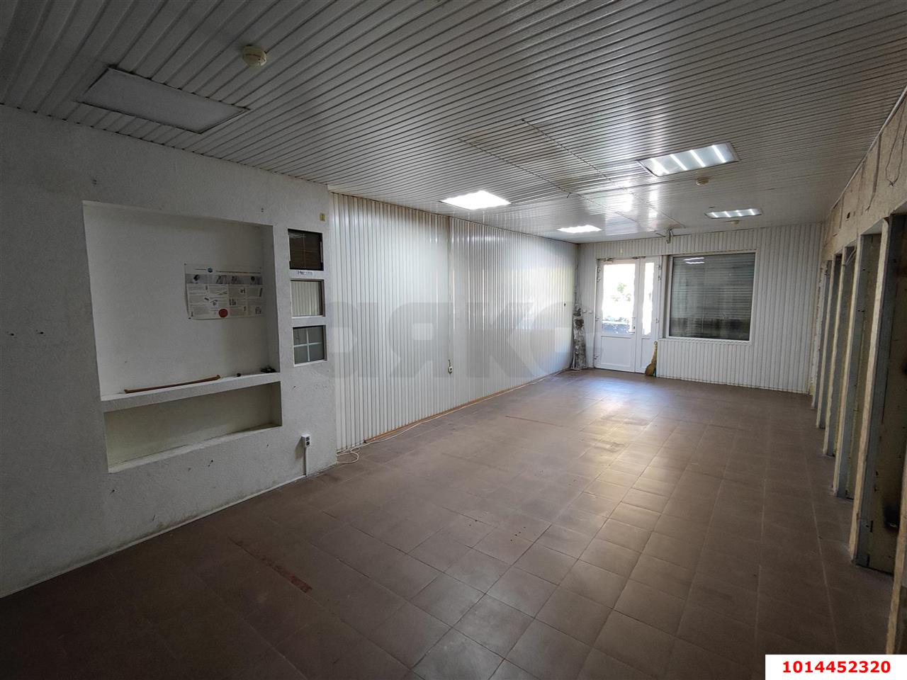 Фото №10: Коммерция 50 м² - Краснодар, Центральный внутригородской округ, мкр. Дубинка, ул. Ставропольская, 214/5