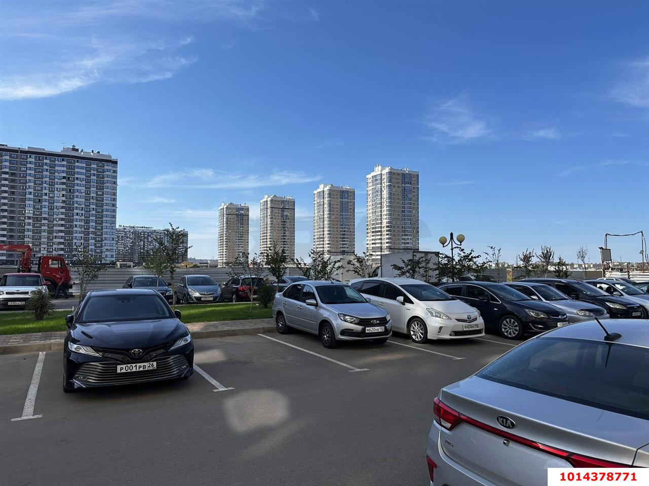 Фото №2: Торговое помещение 61 м² - Краснодар, жилой комплекс Атлант, ул. Адмирала Крузенштерна, 6/3