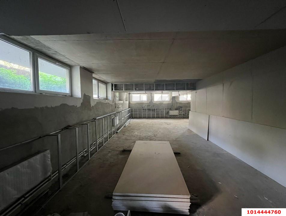 Фото №3: Торговое помещение 300 м² - Краснодар, Центральный, ул. Заводская, 19