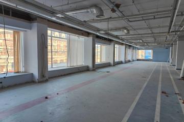 Фото №3: Коммерция 1988 м² - Краснодар, мкр. Центральный, ул. Северная, 438