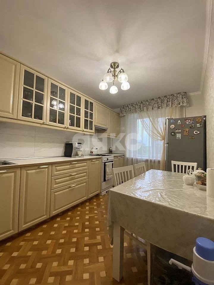 Фото №1: 4-комнатная квартира 86 м² - Ростов-на-Дону, Северный, ул. Орбитальная, 88/2