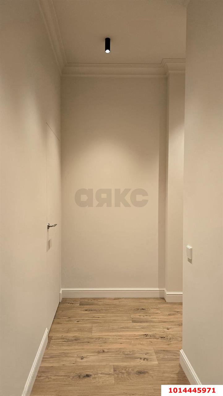 Фото №15: 3-комнатная квартира <span class="whitespace-nowrap">68 м²</span>, <span class="whitespace-nowrap">2/5 эт.</span> - Краснодар, мкр. Центральный внутригородской округ, ул. Красная, 206