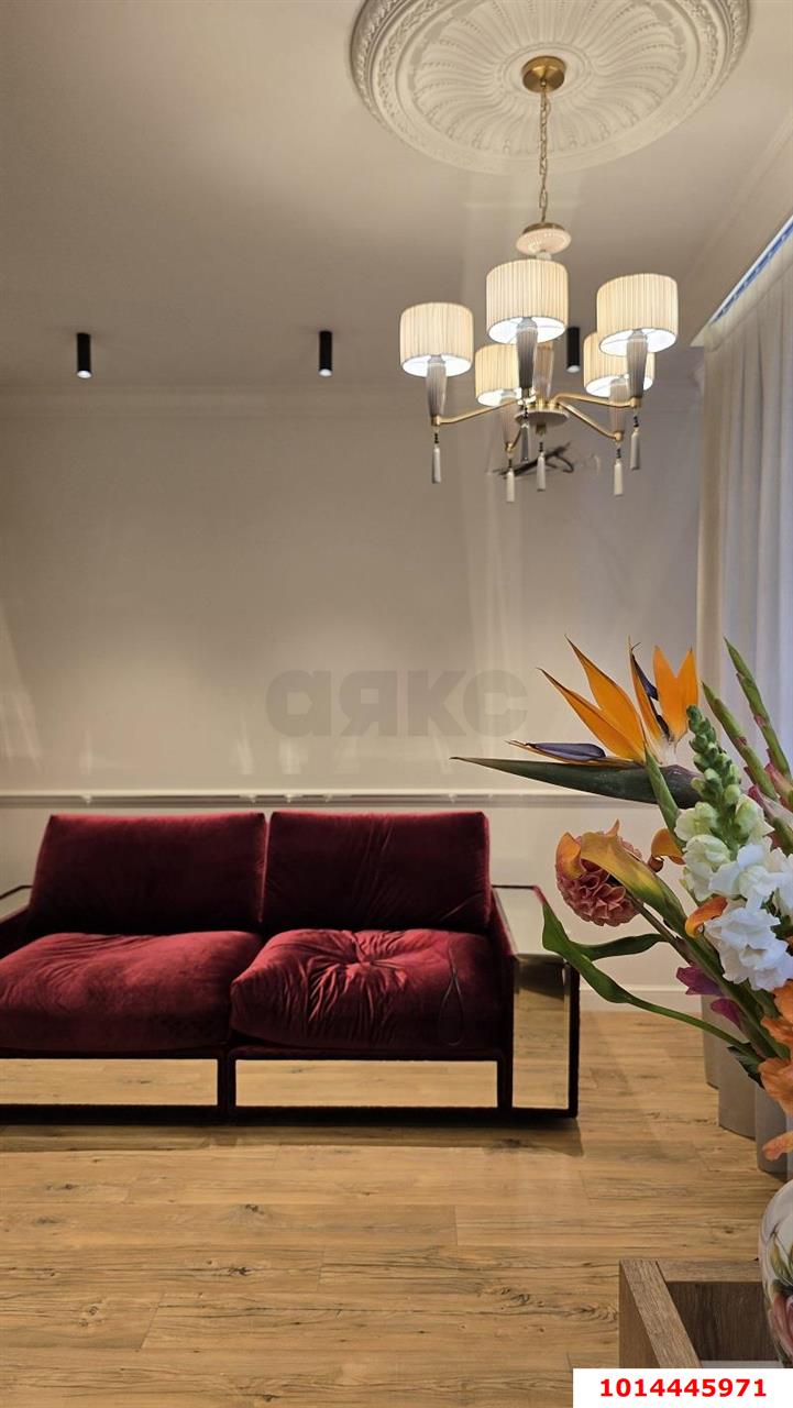 Фото №7: 3-комнатная квартира <span class="whitespace-nowrap">68 м²</span>, <span class="whitespace-nowrap">2/5 эт.</span> - Краснодар, мкр. Центральный внутригородской округ, ул. Красная, 206