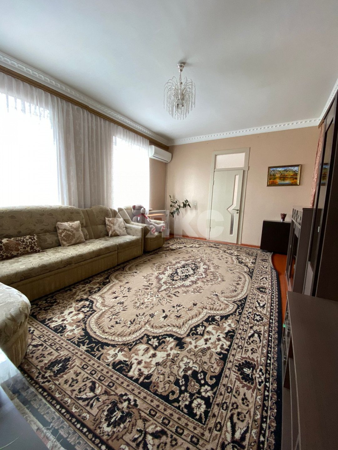 Фото №1: Дом 250 м² + 5 сот. - Новокубанск, ул. Маяковского, 81
