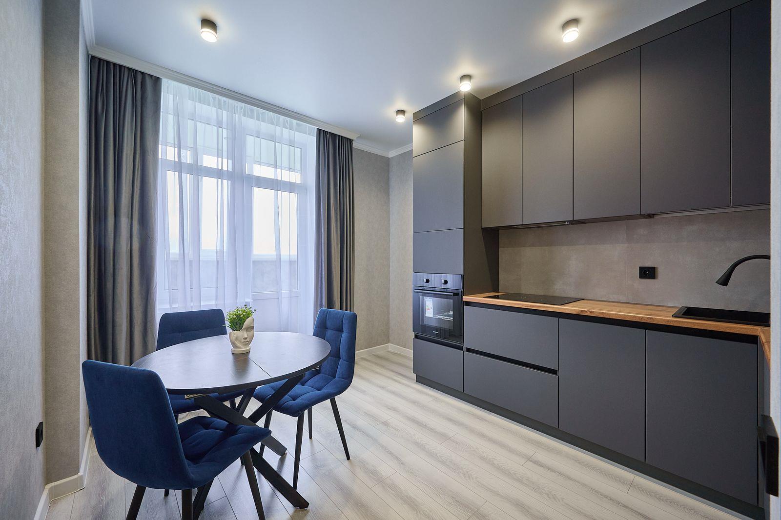 Фото №1: 1-комнатная квартира 43 м² - Краснодар, Прикубанский внутригородской округ, мкр. Губернский, ул. им. Героя Яцкова И.В., 19к3