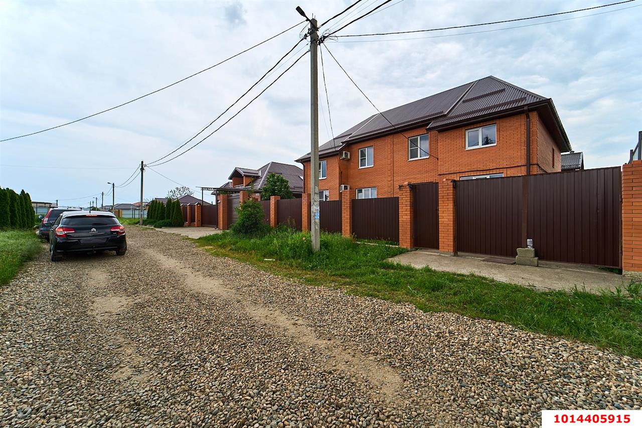Фото №1: Дуплекс 141 м² + 3 сот. - Знаменский, Карасунский внутригородской округ, ул. Лазурная, 16