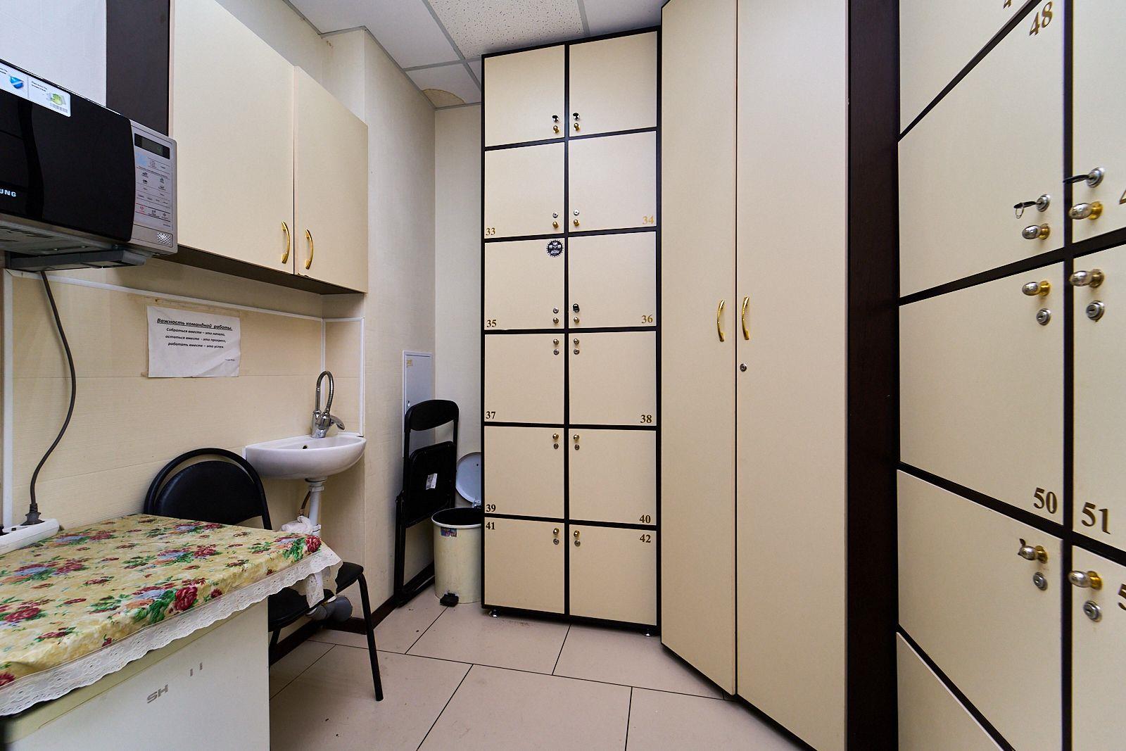 Фото №2: Коммерция 166 м² - Краснодар, Центральный внутригородской округ, Западный внутригородской округ, мкр. Центральный, ул. Кубанская набережная, 37