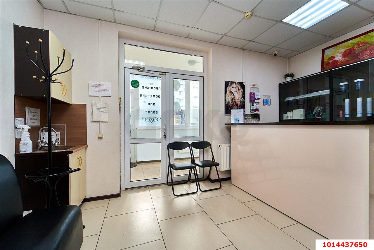 Фото №5: Торговое помещение 167 м² - Краснодар, Центральный, ул. Кубанская Набережная, 37