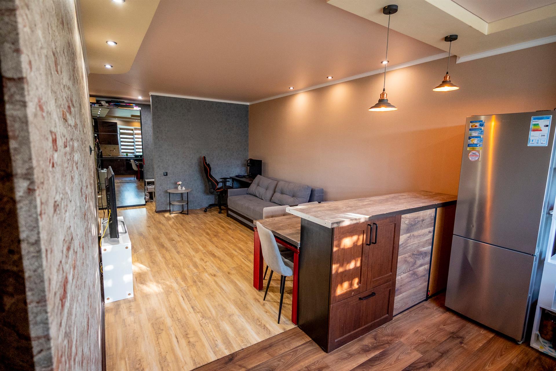 Фото №2: 1-комнатная квартира 50 м² - Краснодар, Прикубанский внутригородской округ, мкр. Сады Калинина, пер. Цветной, 2