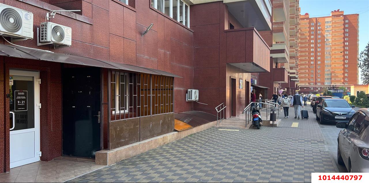 Фото №5: Торговое помещение 74 м² - Краснодар, жилой комплекс Смоленский, ул. Восточно-Кругликовская, 30/2