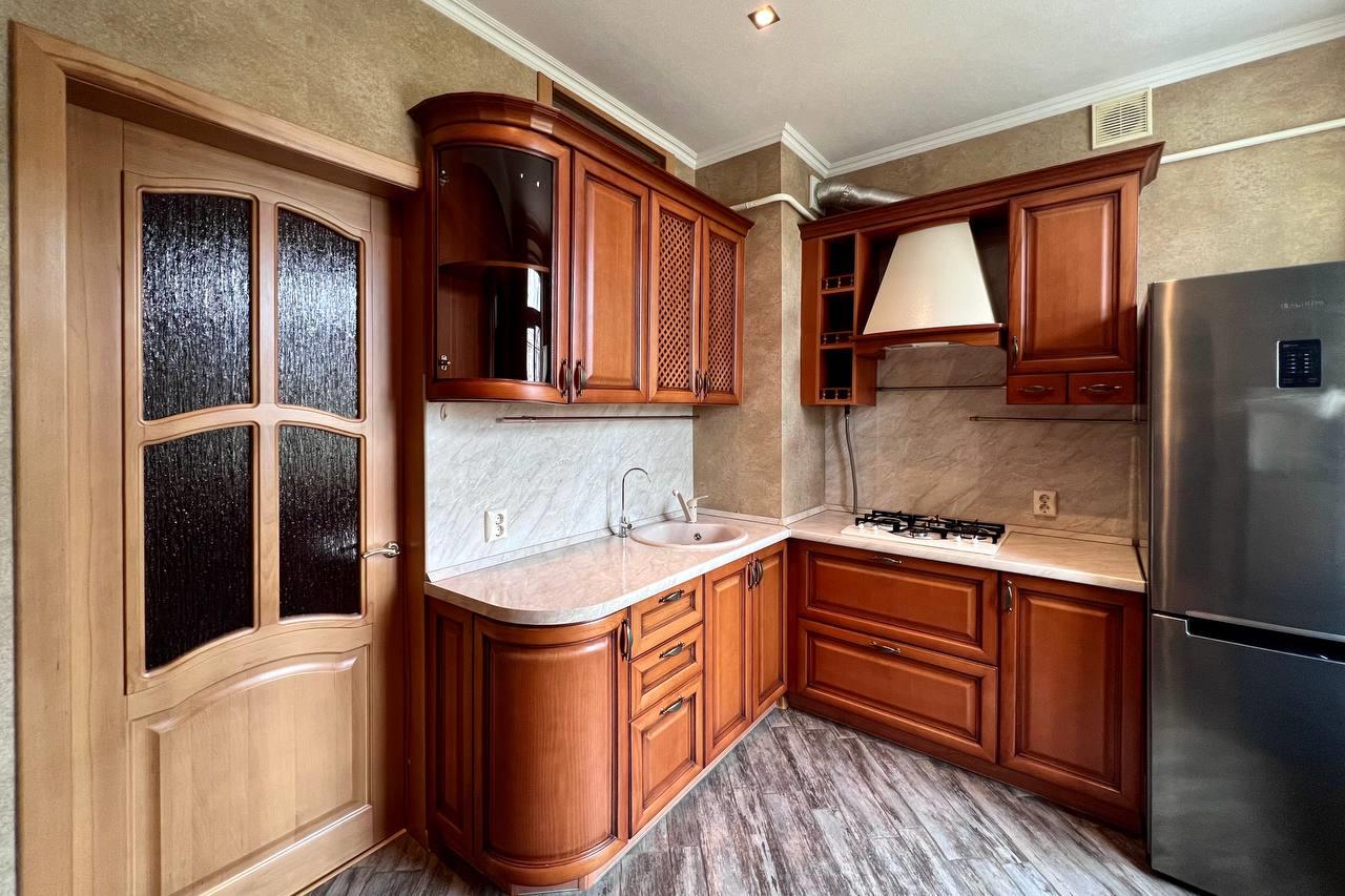 Фото №2: 2-комнатная квартира 51 м² - Краснодар, мкр. Центральный внутригородской округ, ул. Красная, 206