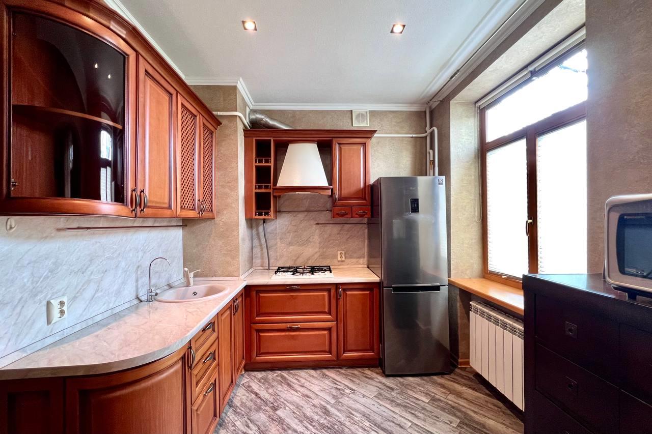 Фото №1: 2-комнатная квартира 51 м² - Краснодар, мкр. Центральный внутригородской округ, ул. Красная, 206