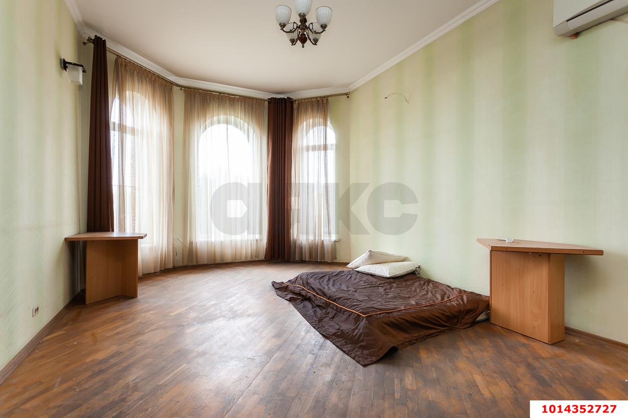 Фото №9: Дом 346 м² + 4 сот. - Краснодар, Прикубанский внутригородской округ, Завод Радиоизмерительных Приборов, п. Калинино, ул. Рощинская, 51