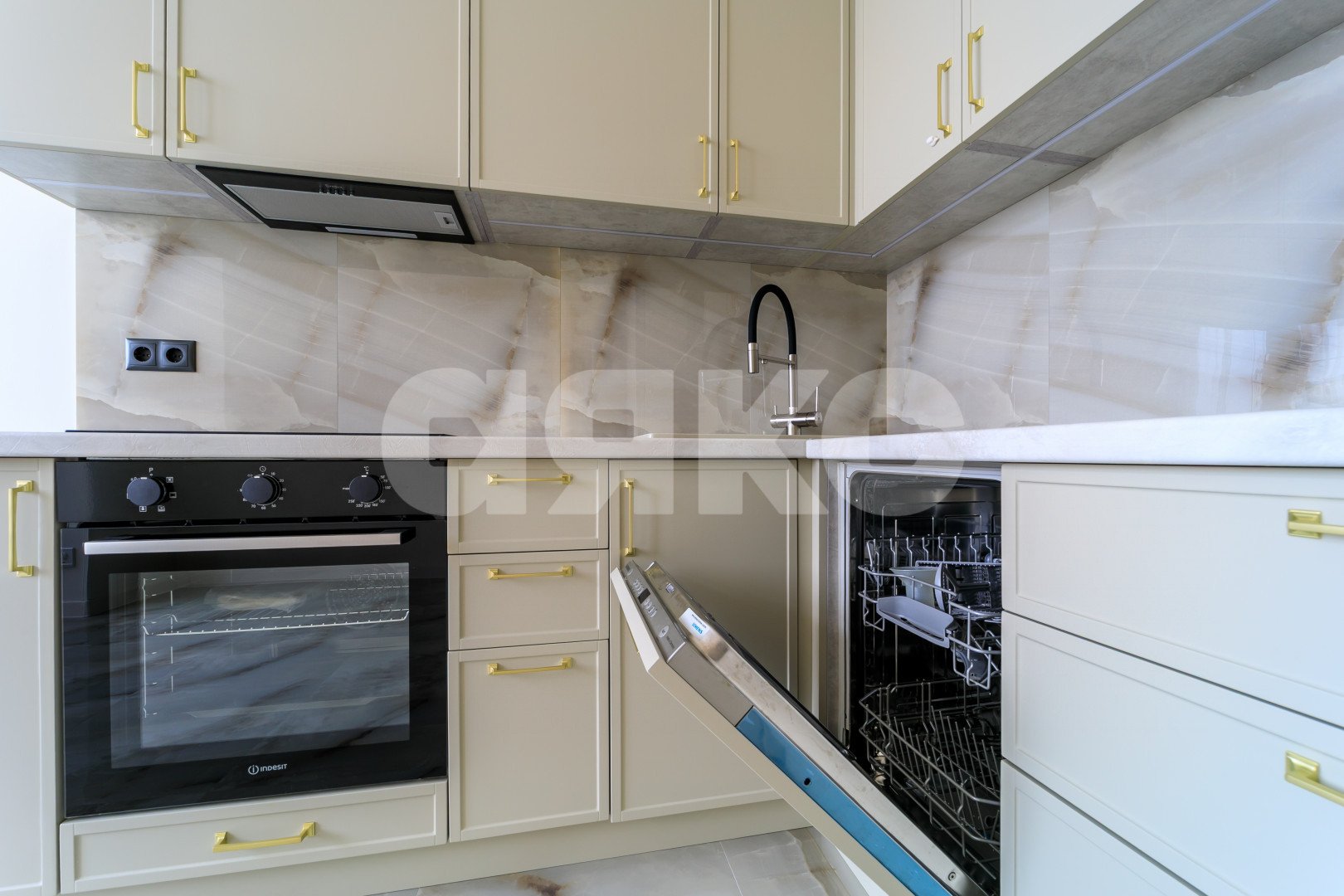Фото №3: 3-комнатная квартира 60 м² - Развилка, жилой комплекс Римский, пр-д Римский, 11