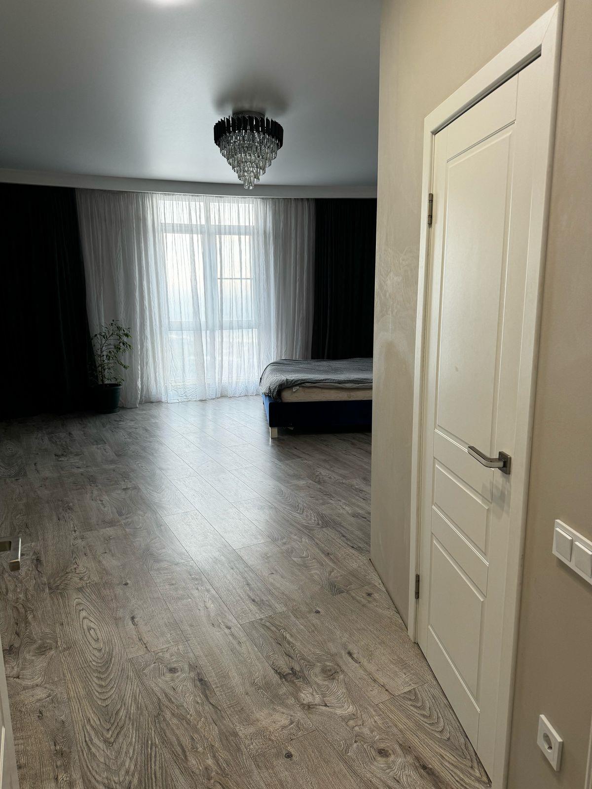 Фото №5: 2-комнатная квартира 92 м² - Краснодар, Центральный внутригородской округ, Дубинка, жилой комплекс Радонеж, мкр. Черёмушки, ул. Вишняковой, 1/23к2