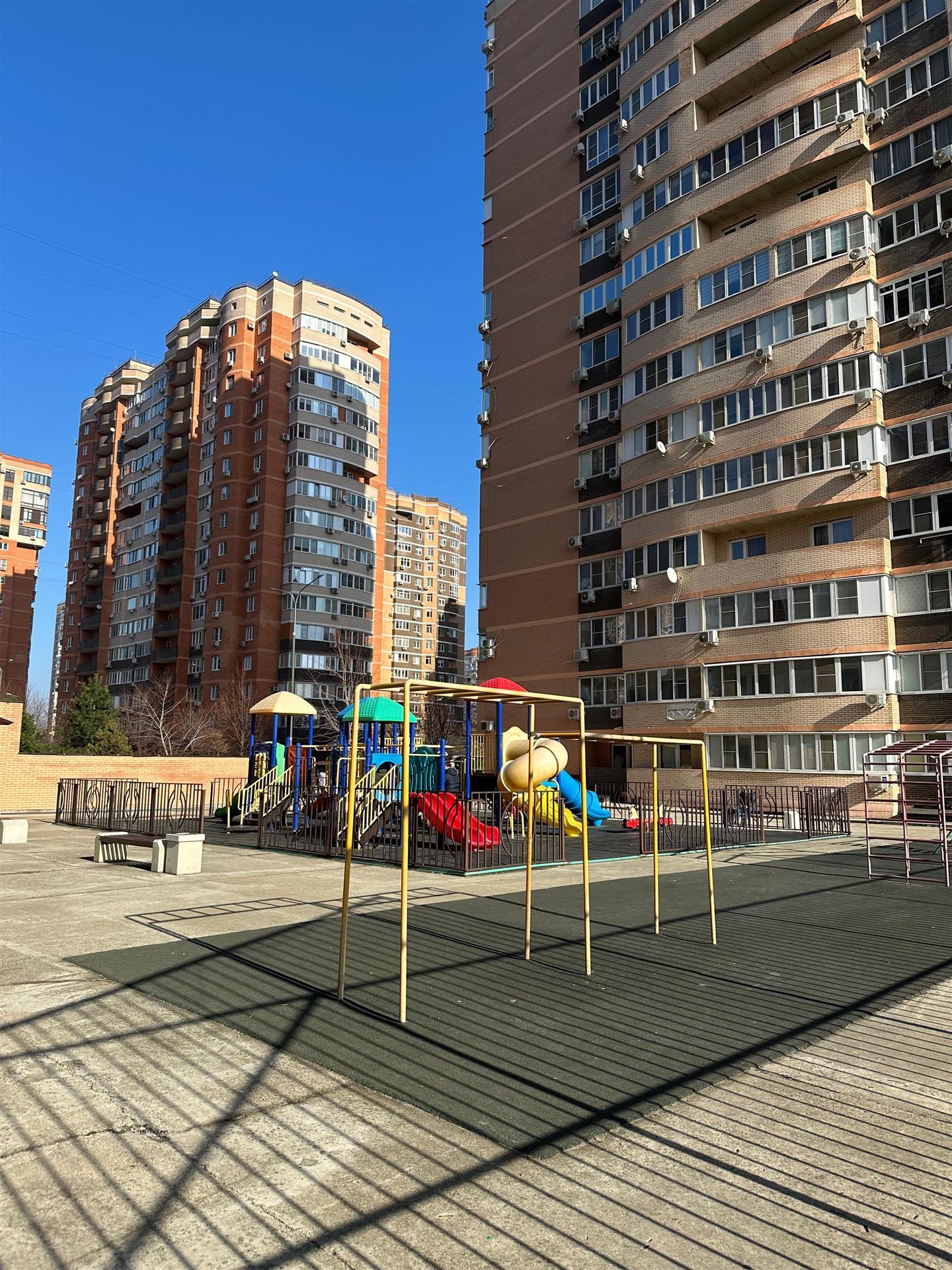 Фото №1: 1-комнатная квартира 40 м² - Краснодар, Фестивальный, ЖК Екатеринодар, Прикубанский внутригородской округ, жилой комплекс Екатеринодар, мкр. Солнечный, ул. Казбекская, 9