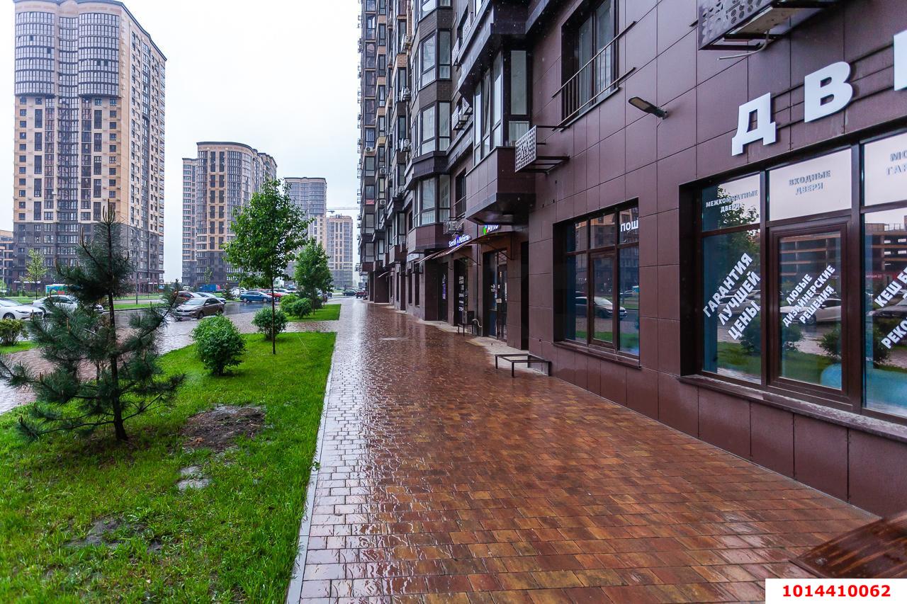 Фото №3: Торговое помещение 61 м² - Краснодар, Достояние, ул. Григория Булгакова, 6