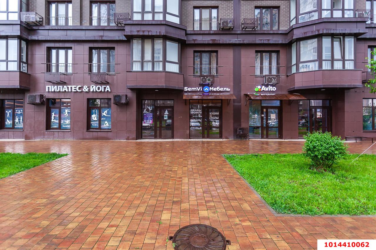 Фото №1: Торговое помещение 61 м² - Краснодар, Достояние, ул. Григория Булгакова, 6