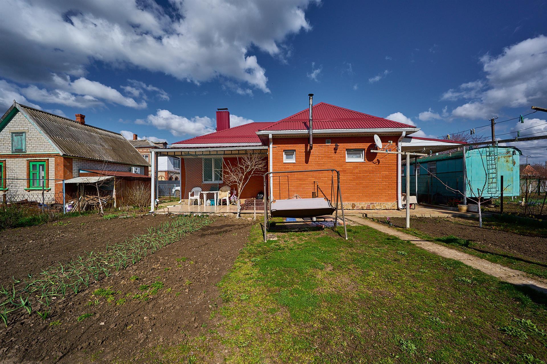 Фото №3: Дом 64 м² + 4 сот. - Октябрьский, Прикубанский внутригородской округ, ст Тополь, ул. Грушевая, 43