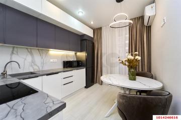 Фото №1: 2-комнатная квартира 39 м² - Краснодар, мкр. жилой комплекс Империал, ул. Леонида Лаврова, 8к1ск2