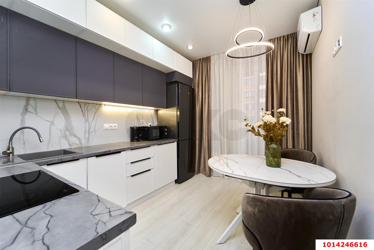 Фото №1: 2-комнатная квартира 39 м² - Краснодар, Пашковский, Карасунский внутригородской округ, мкр. жилой комплекс Империал, ул. Леонида Лаврова, 8к1ск2