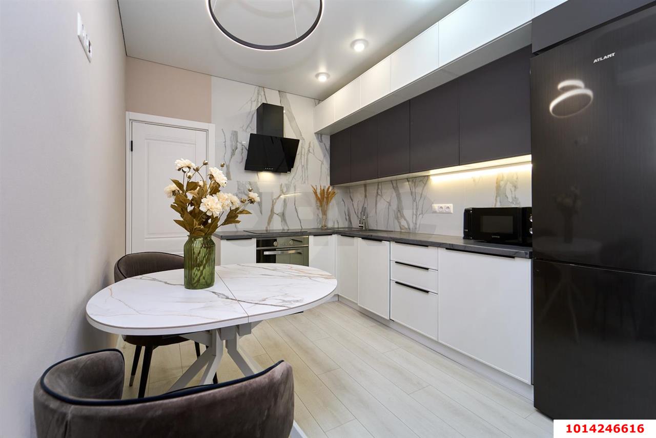 Фото №2: 2-комнатная квартира 39 м² - Краснодар, Пашковский, Карасунский внутригородской округ, мкр. жилой комплекс Империал, ул. Леонида Лаврова, 8к1ск2