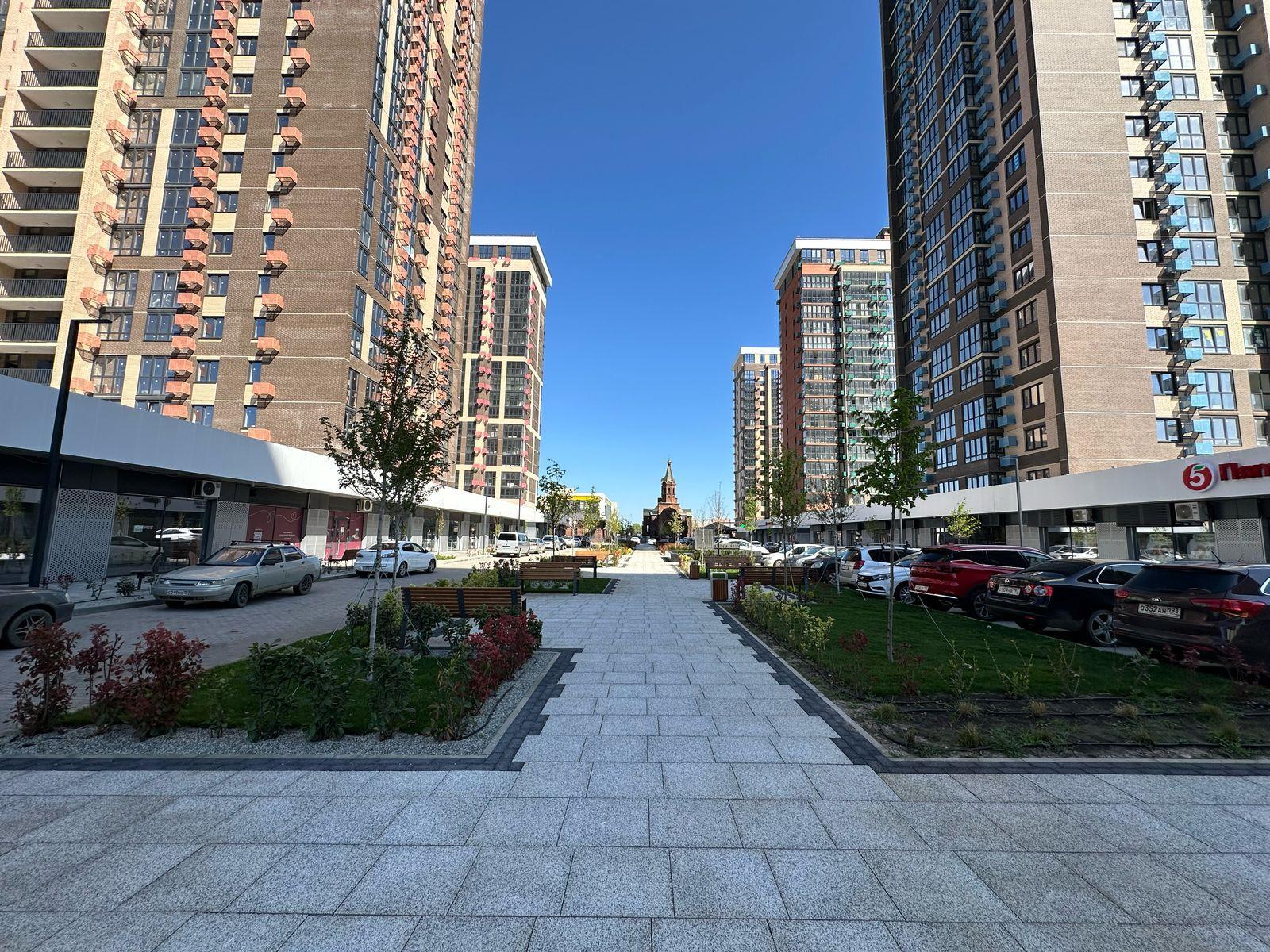 Фото №3: 1-комнатная квартира 40 м² - Знаменский, Карасунский внутригородской округ, мкр. Родные Просторы, ул. Природная, 10Б