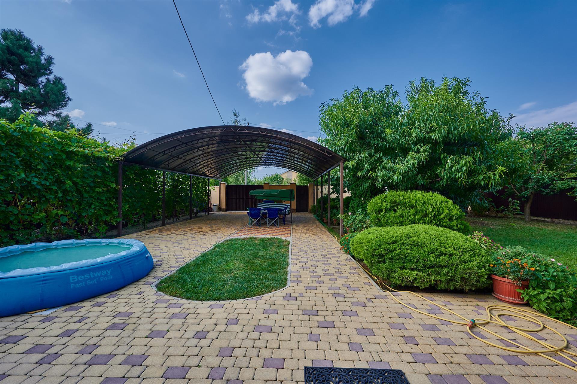 Фото №3: Дом 272 м² + 8 сот. - Краснодар, Прикубанский внутригородской округ, Калинино, мкр. Завод Радиоизмерительных Приборов, пер. Алуштинский, 7