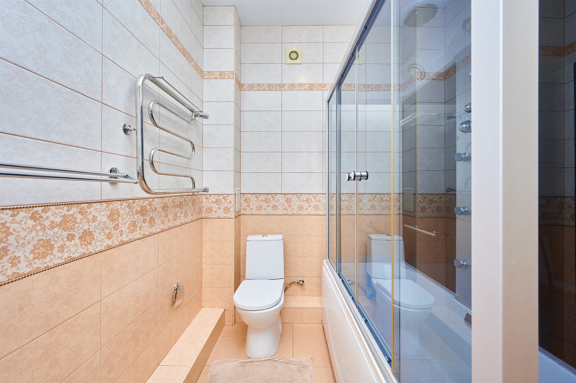 Фото №11: Дом 272 м² + 8 сот. - Краснодар, Прикубанский внутригородской округ, Калинино, мкр. Завод Радиоизмерительных Приборов, пер. Алуштинский, 7