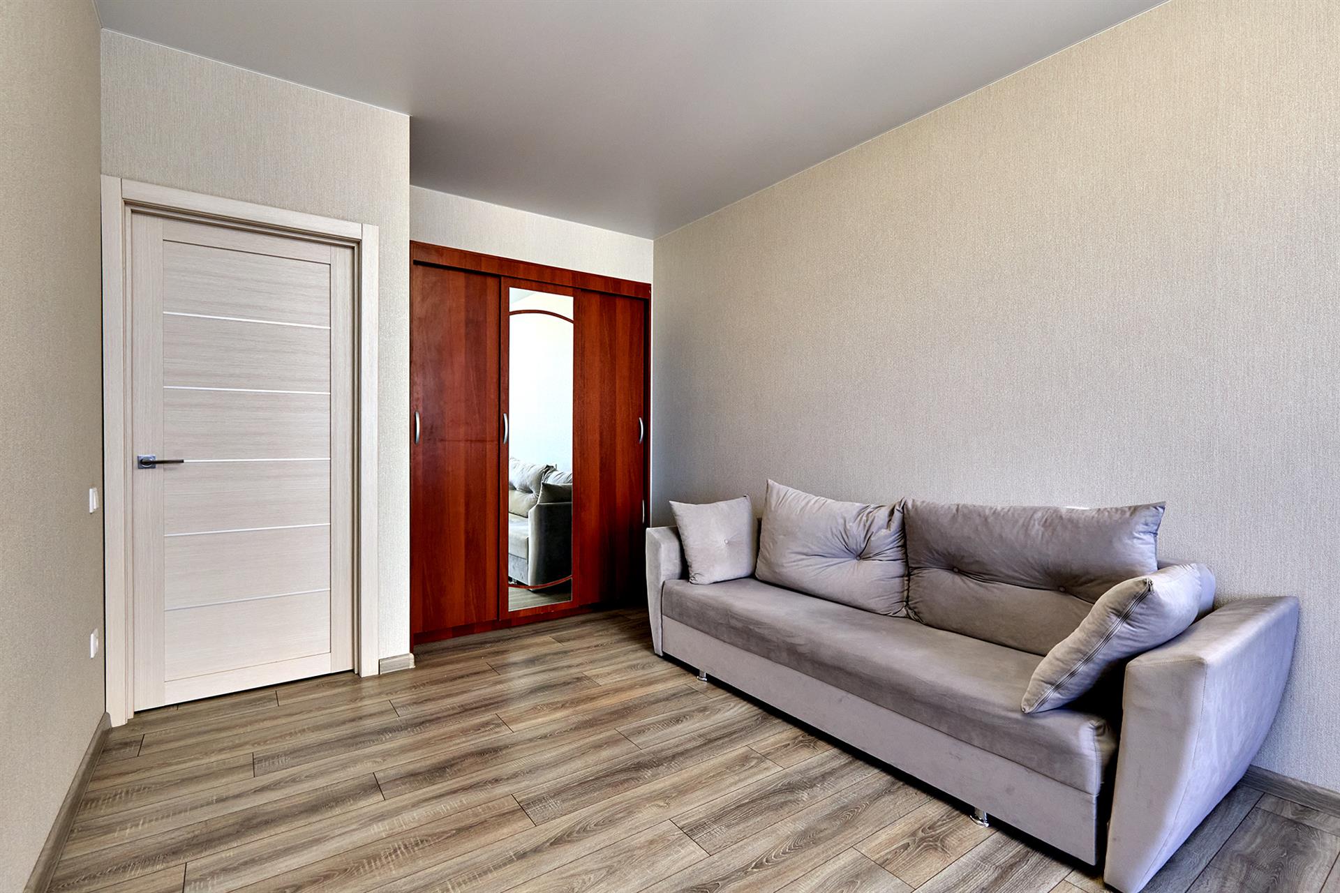 Фото №6: 1-комнатная квартира 53 м² - Краснодар, Карасунский внутригородской округ, мкр. Комсомольский, ул. Уральская, 166/3