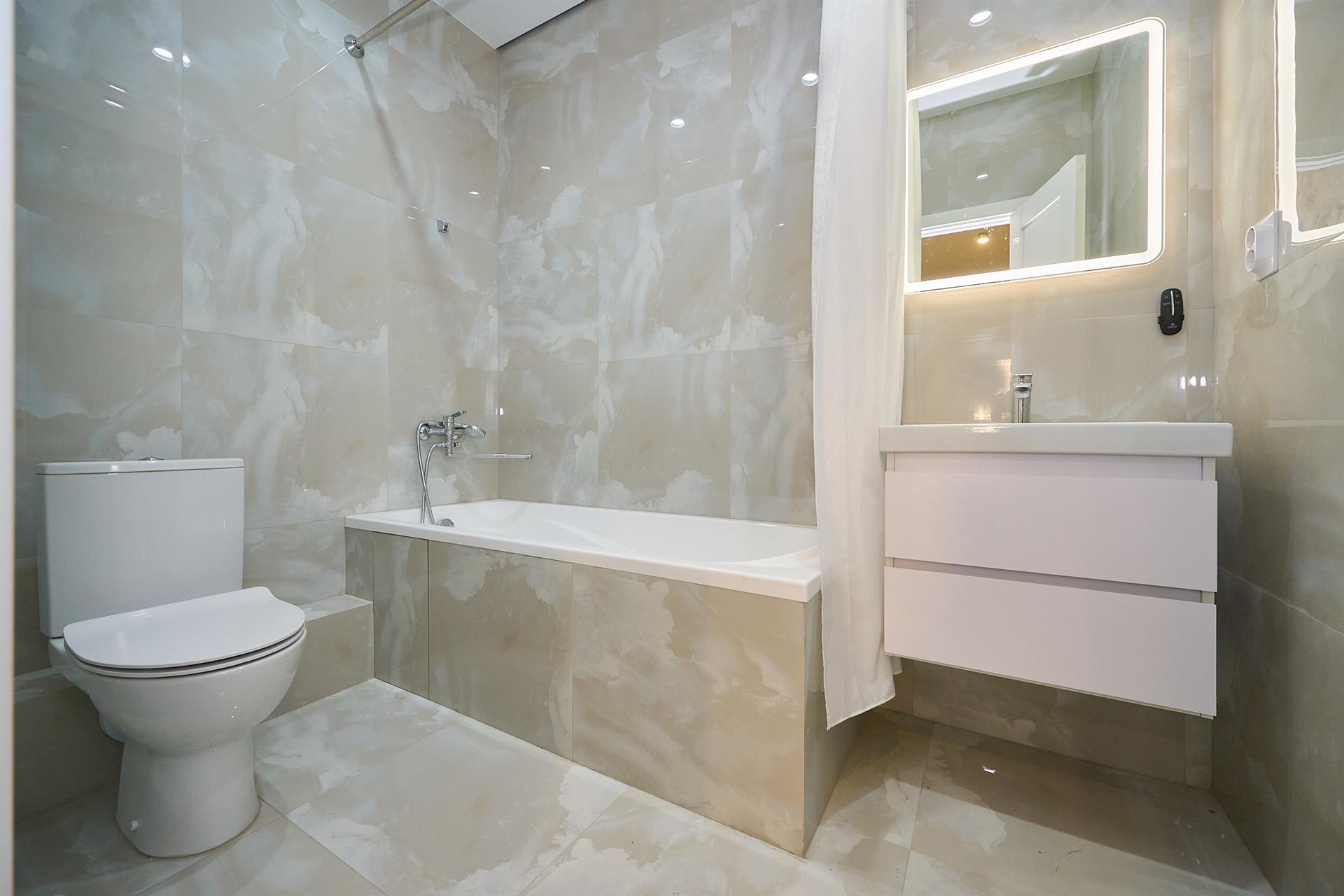 Фото №10: 2-комнатная квартира 57 м² - Краснодар, Прикубанский внутригородской округ, мкр. жилой комплекс Бауинвест, ул. Героев-Разведчиков, 11/3