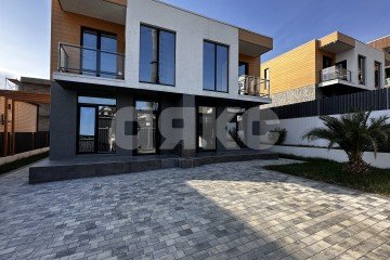 Фото №2: Дом 210 м² - Сочи, мкр. Верхнеимеретинская Бухта, ул. Бакинская, 14/2