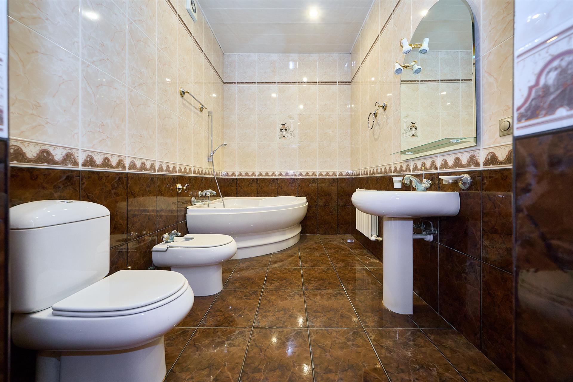 Фото №13: Дом 162 м² + 6 сот. - Краснодар, Прикубанский внутригородской округ, мкр. Славянский, ул. 2-я Линия, 113