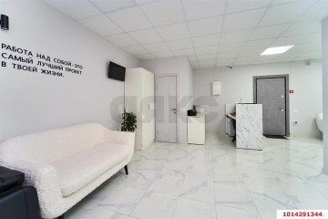 Фото №3: Торговое помещение 51 м² - Краснодар, мкр. жилой комплекс Рекорд, ул. Новороссийская, 90/2к2