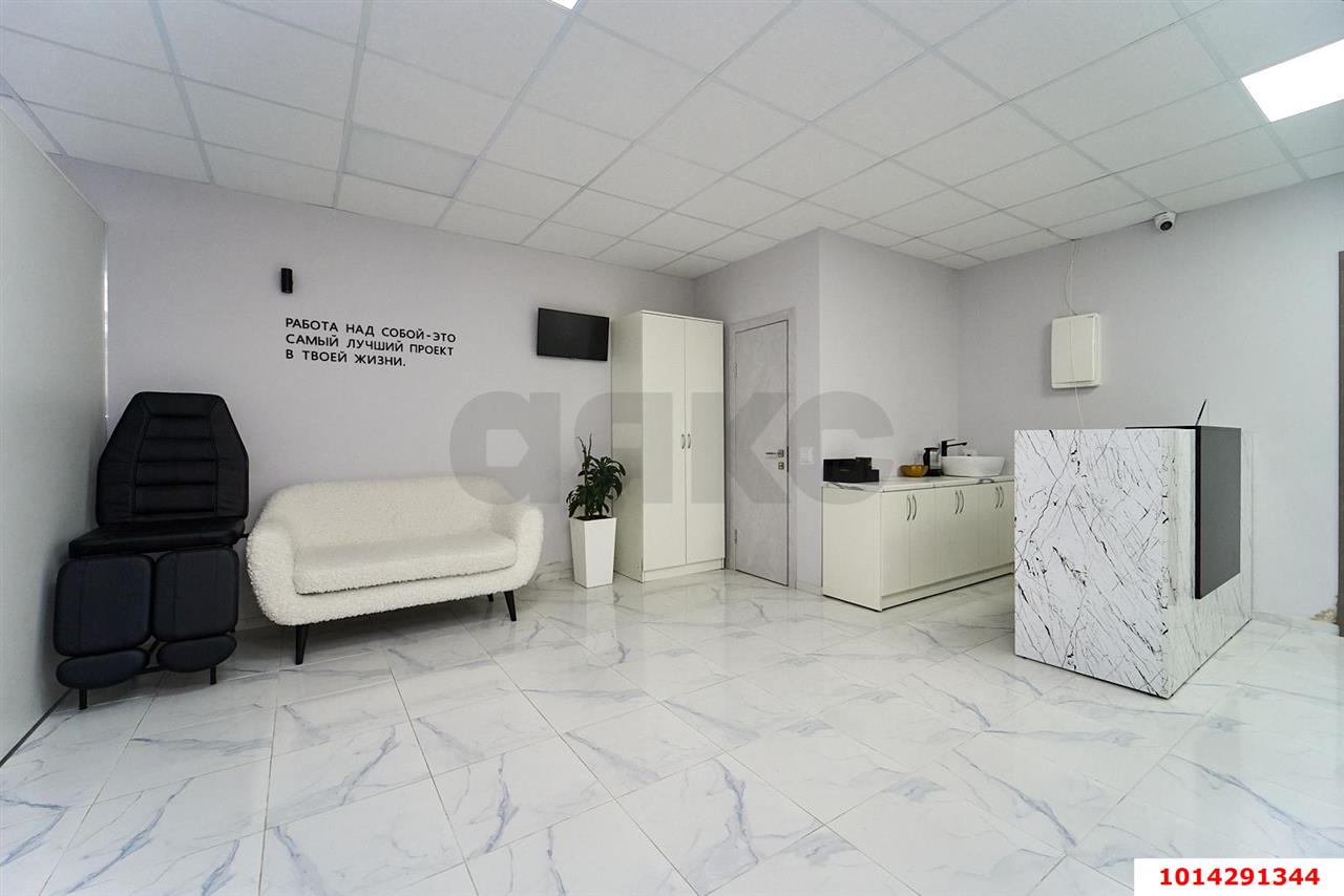 Фото №6: Торговое помещение 51 м² - Краснодар, жилой комплекс Рекорд, ул. Новороссийская, 90/2к2