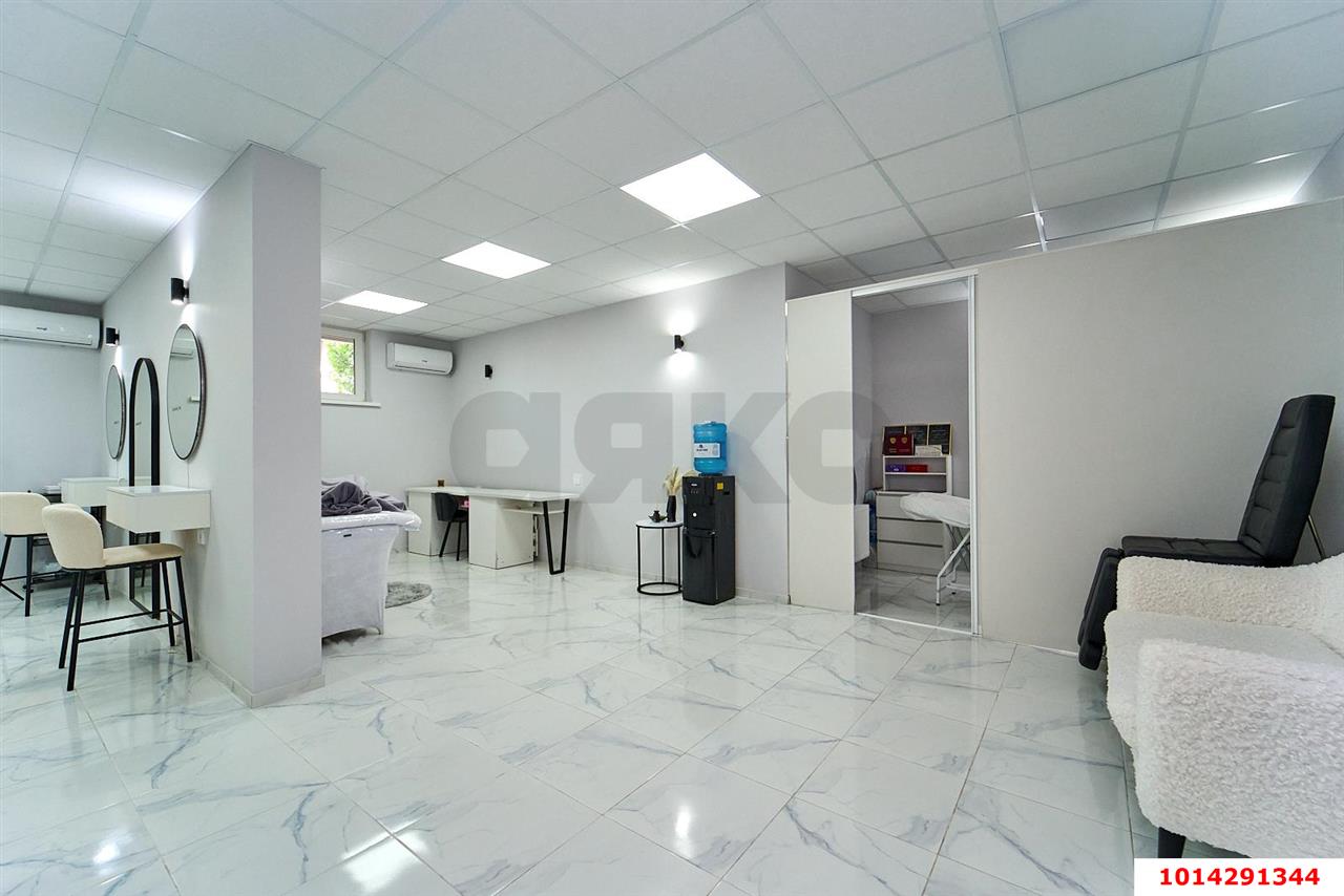 Фото №4: Торговое помещение 51 м² - Краснодар, жилой комплекс Рекорд, ул. Новороссийская, 90/2к2