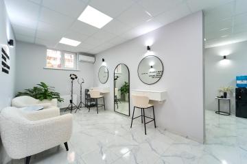 Фото №1: Коммерция 50 м² - Краснодар, мкр. жилой комплекс Рекорд, ул. Новороссийская, 90/2к2