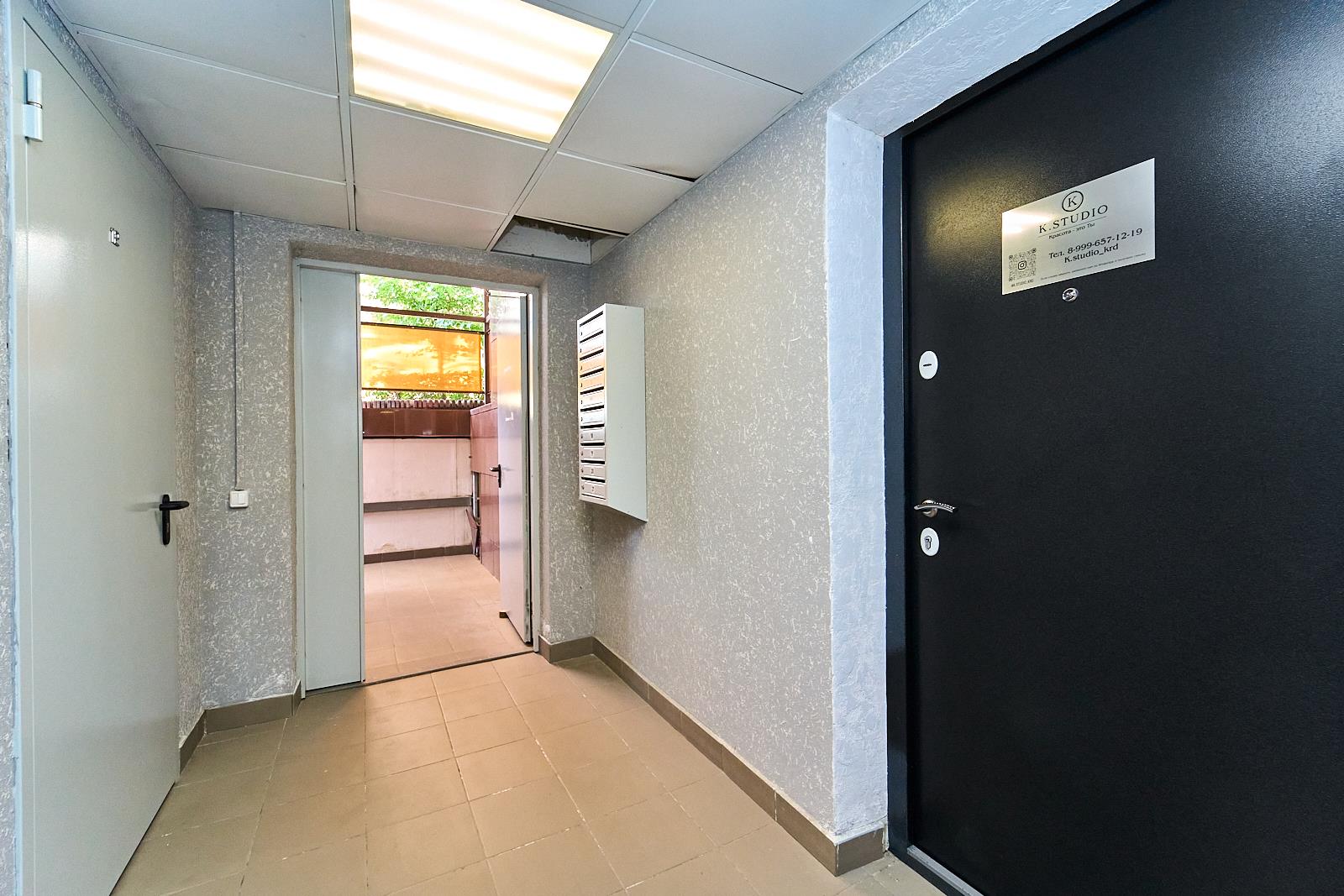 Фото №10: Коммерция 50 м² - Краснодар, Карасунский внутригородской округ, Центральный внутригородской округ, Черёмушки, мкр. жилой комплекс Рекорд, ул. Новороссийская, 90/2к2