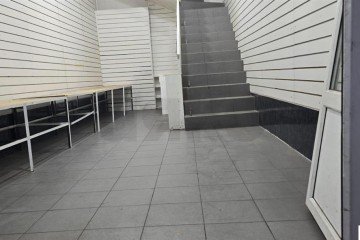 Фото №2: Торговое помещение 47 м² - Краснодар, мкр. Дубинка, ул. Новороссийская, 2А